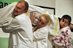 Lorent Requir: Uděláte mně to znova? Situační komedie z prostředí plastické chirurgie